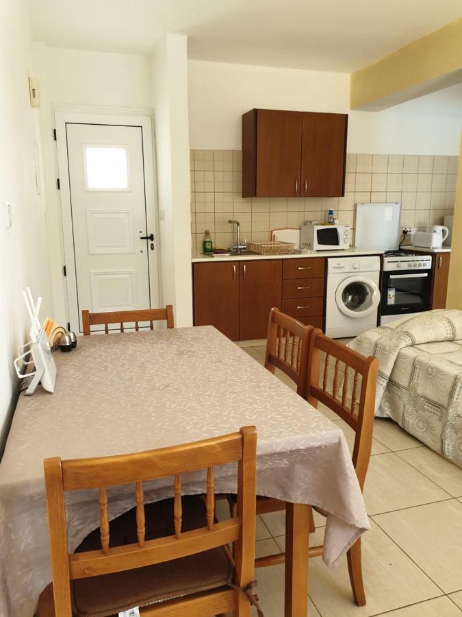 Arilena Holiday Apartments Paphos Eksteriør billede