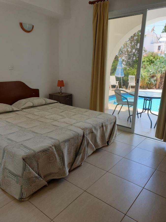 Arilena Holiday Apartments Paphos Eksteriør billede