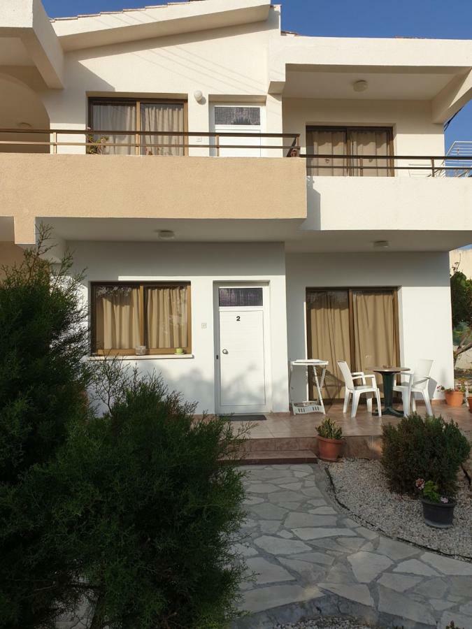 Arilena Holiday Apartments Paphos Eksteriør billede