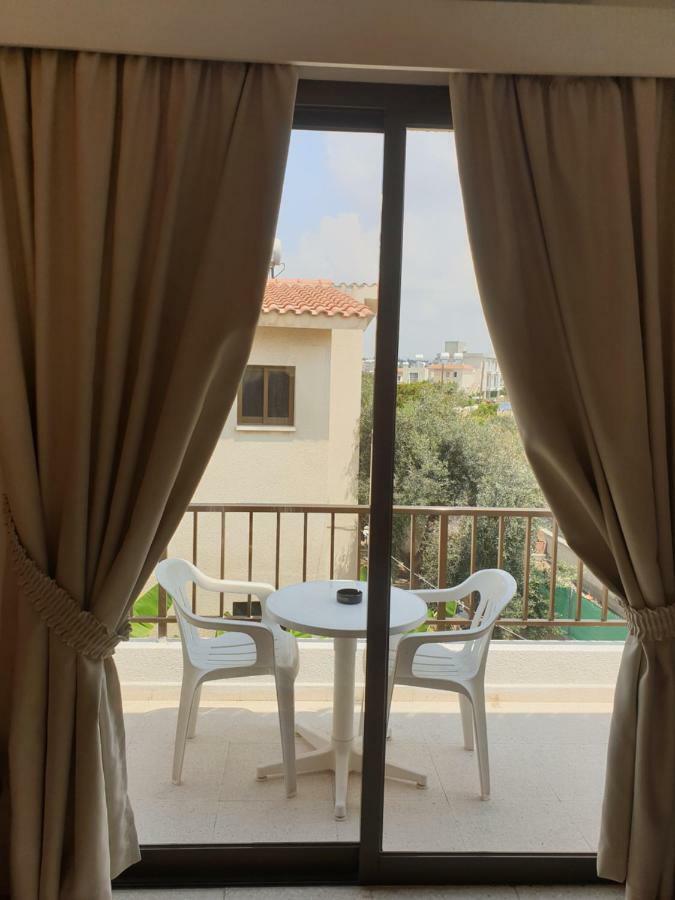 Arilena Holiday Apartments Paphos Eksteriør billede